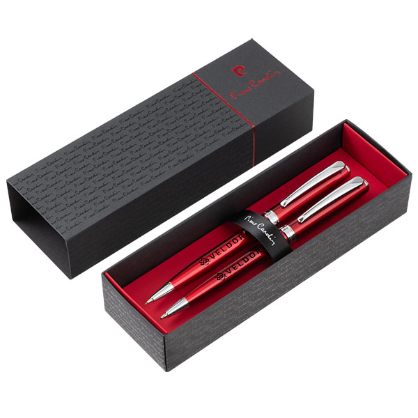  Pierre Cardin Fontaine Set..